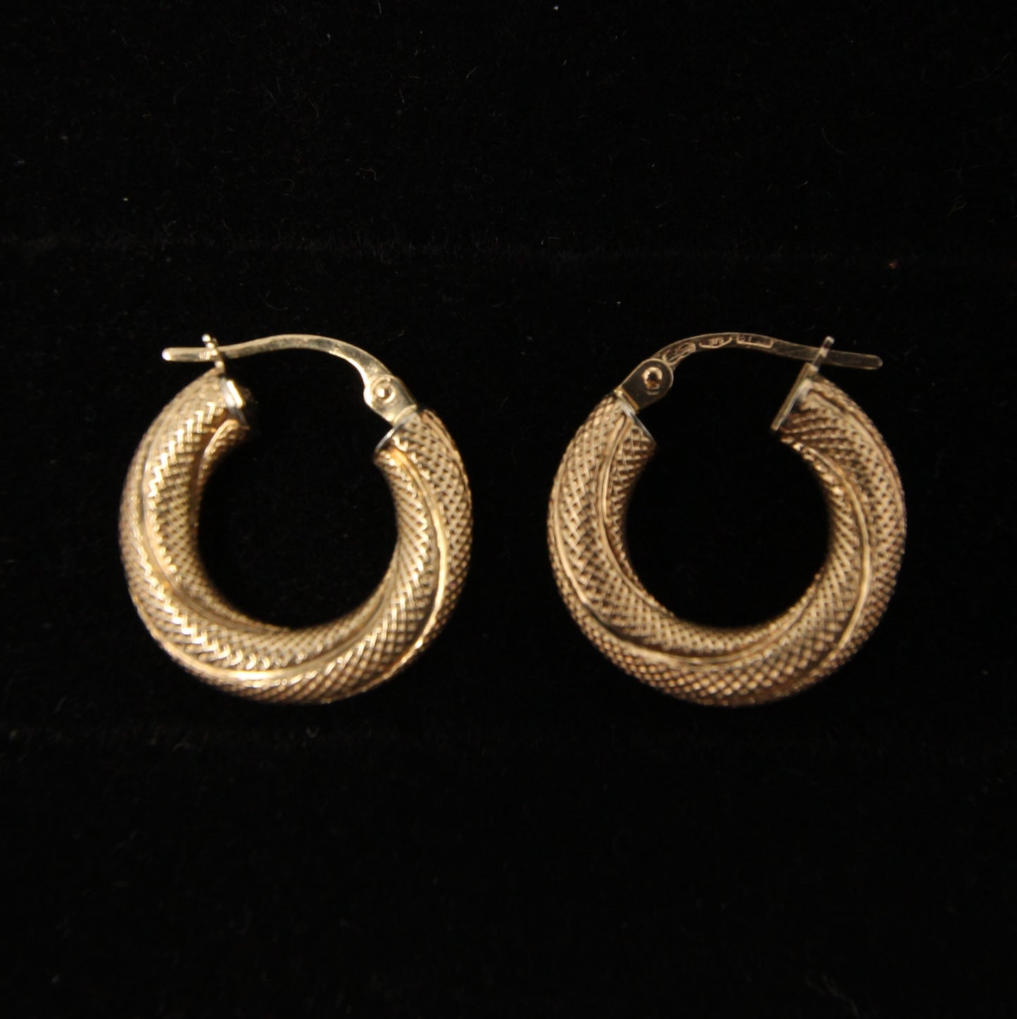 Vintage Unoaerre Hallmarked Solid 9ct 9k Gold Honeycomb Chunky Hoop Earrings Hoops