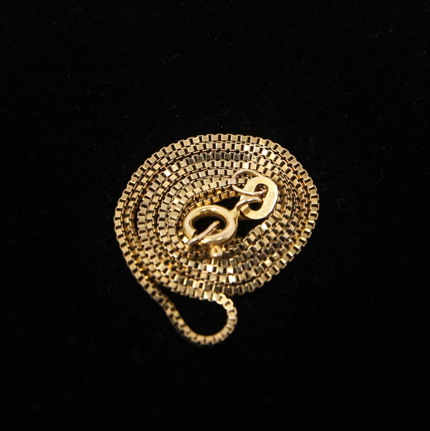 Vintage 1978 Hallmarked Solid 9ct 9k Gold Box Chain Necklace 14.5''