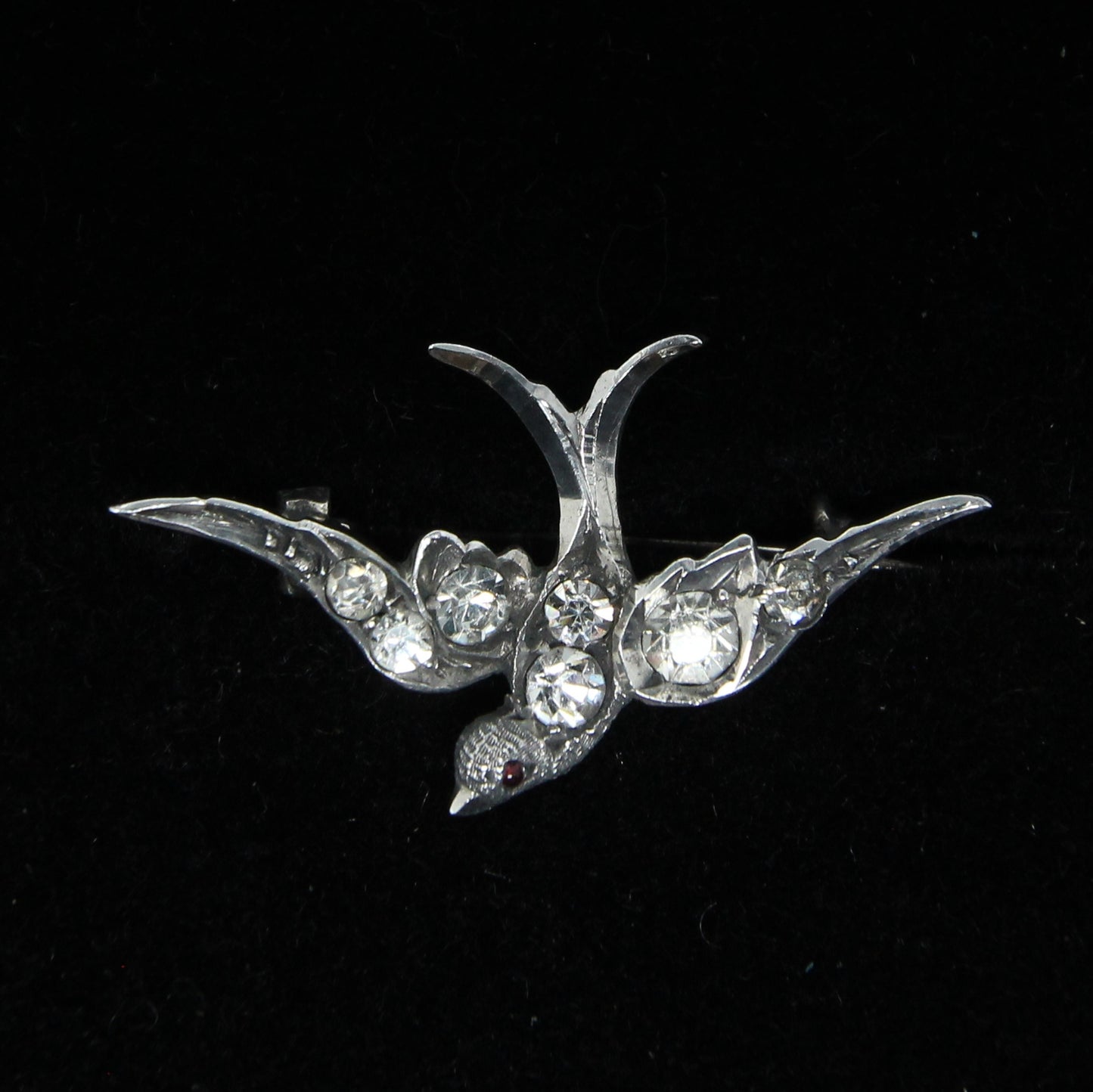 Antique Art Deco Solid Sterling Silver Paste Engraved Swallow Bird Brooch
