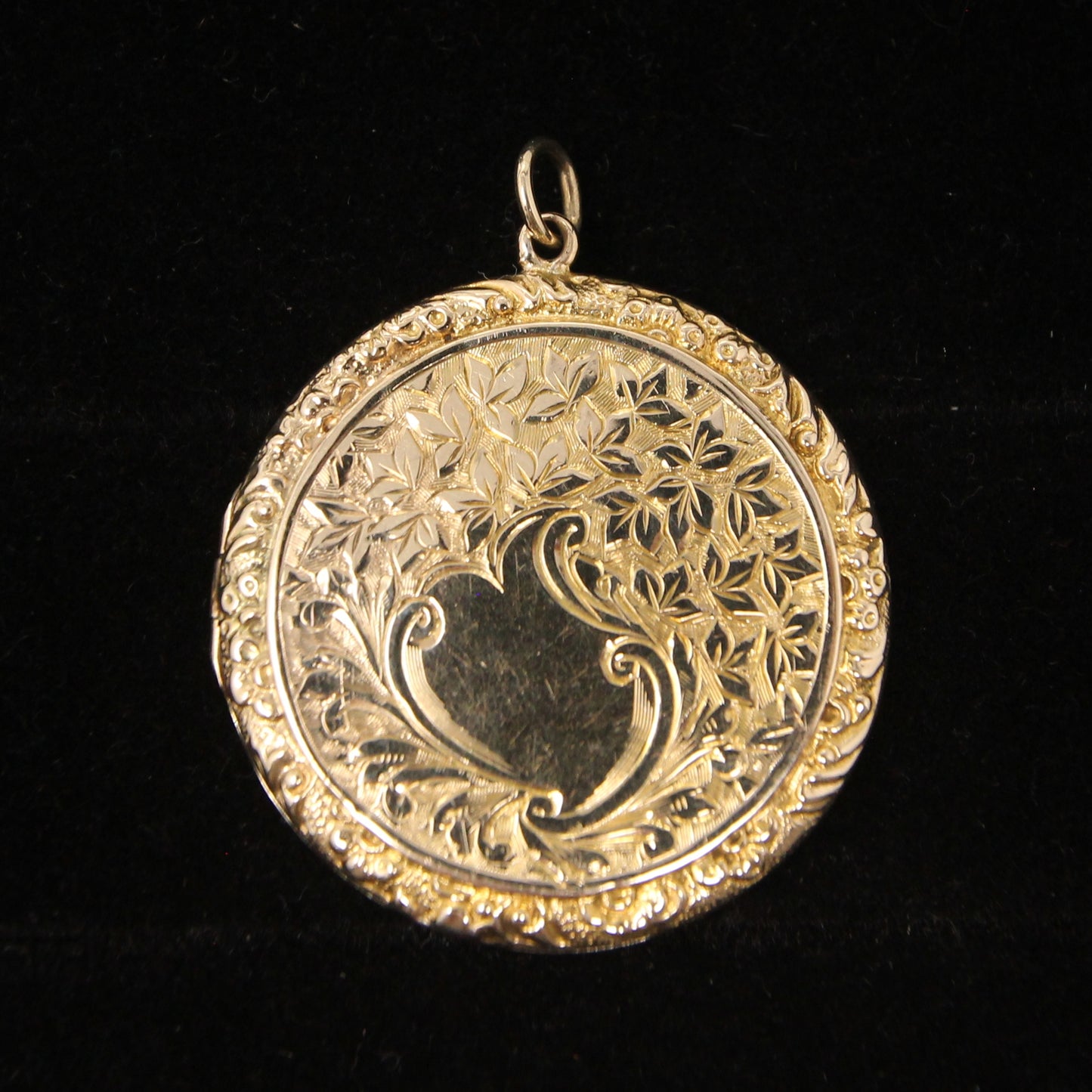 Antique 1914 English Hallmarked Solid 9ct 9k Gold Large Engraved Locket Pendant