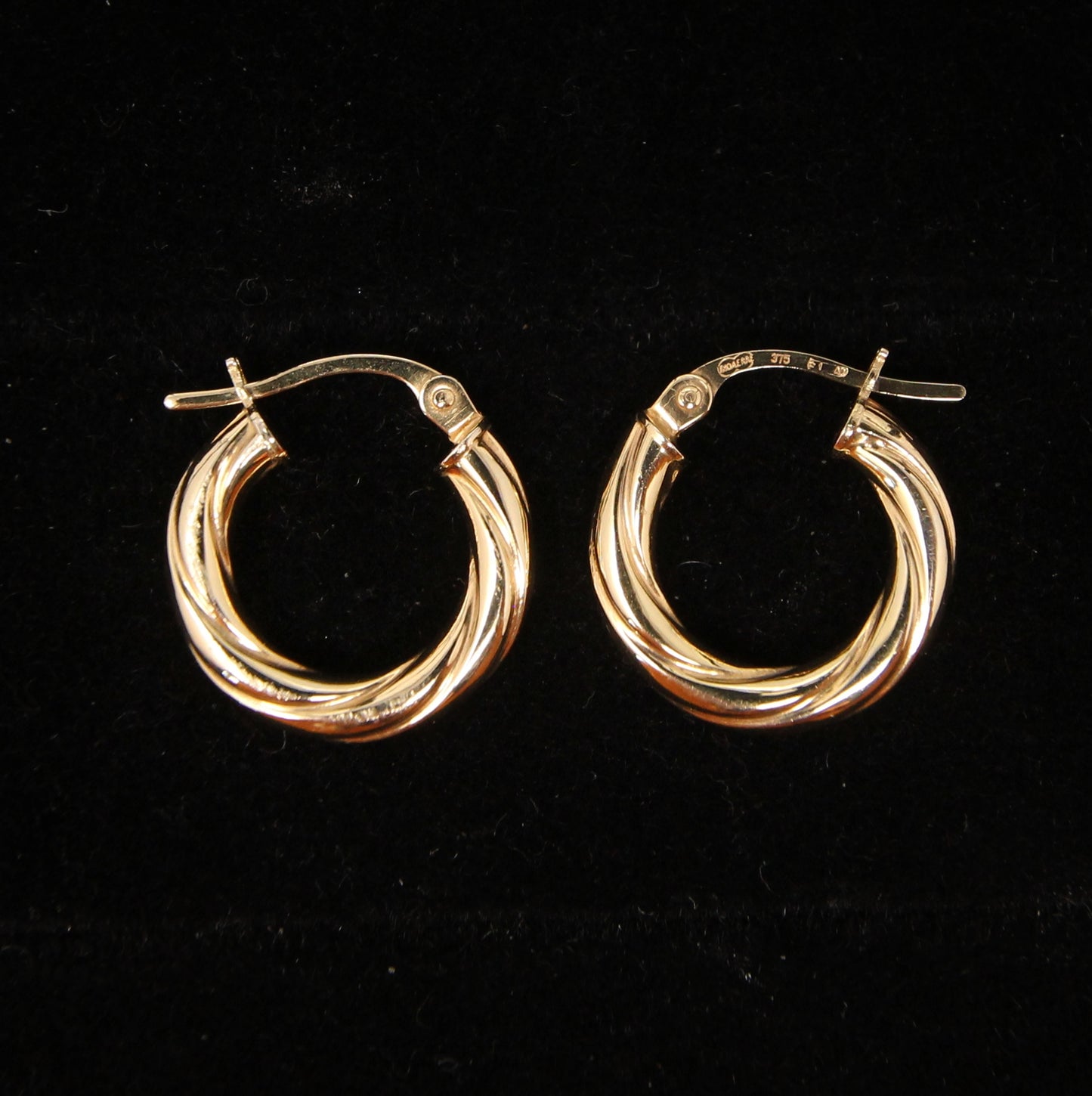 Vintage UnoAErre Hallmarked Solid 9ct 9k Gold Twisted Hoop Huggie Earrings Hoops