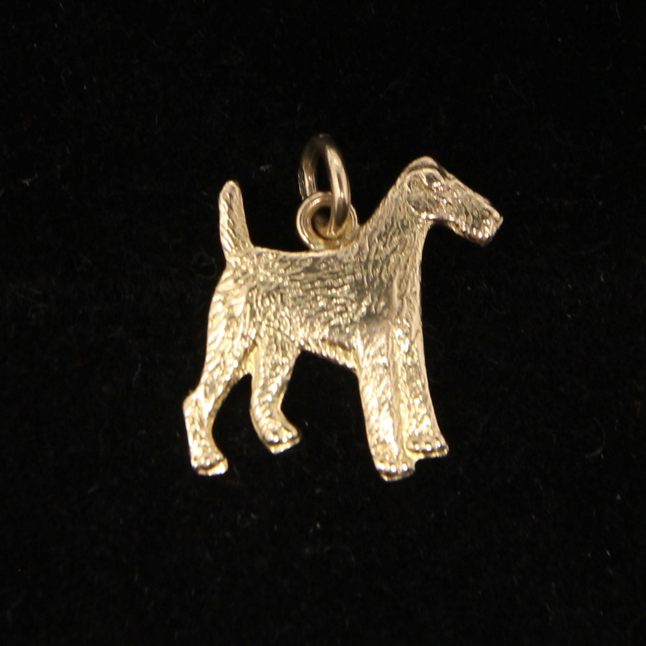 Vintage 1973 English Hallmarked Solid 9ct Gold Airedale Fox Irish Terrier Pendant Charm