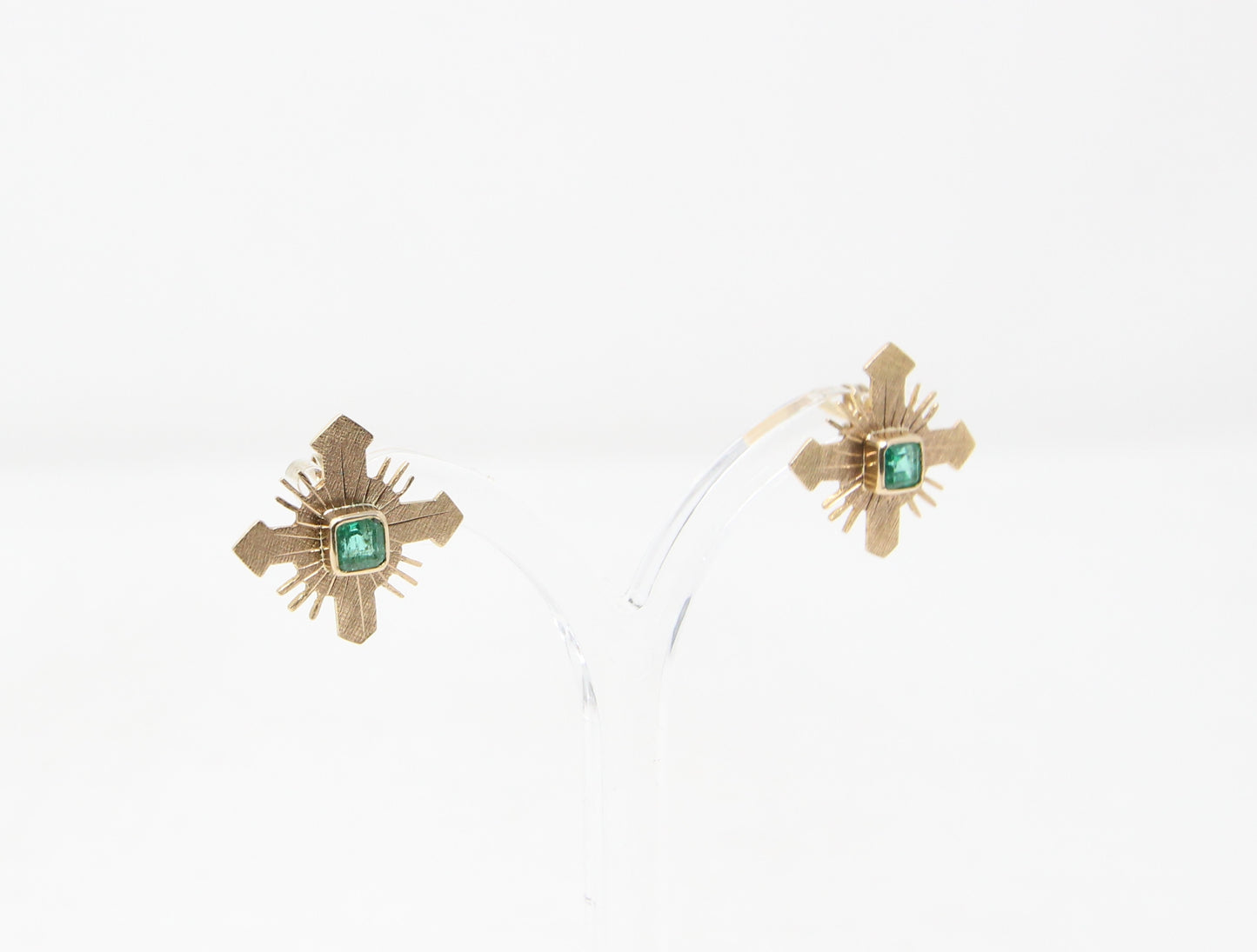 Vintage Hallmarked Solid 18ct 18k Gold 750 0.6 Ct Emerald Cross Star Burst Stud Earrings