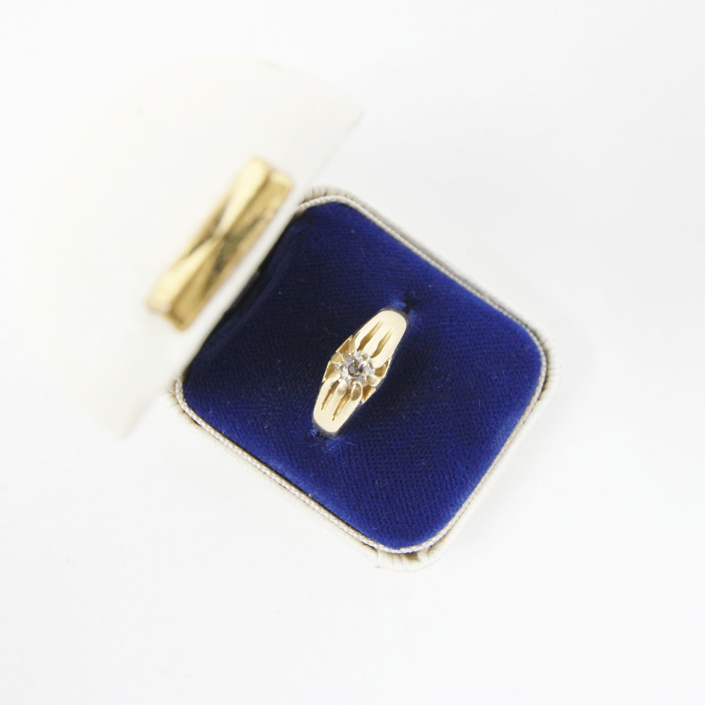 Antique Victorian Solid 18ct 18k Gold Old Cut 0.25Ct Diamond Gypsy Belcher Ring Size L