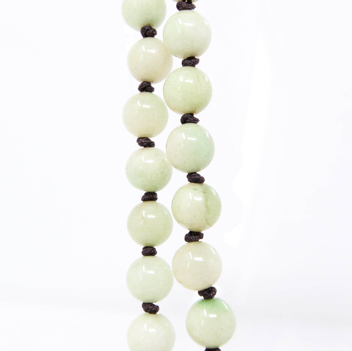 Vintage Art Deco Green Natural Jade Bead Long Knotted Beaded Flapper Necklace 48.9''
