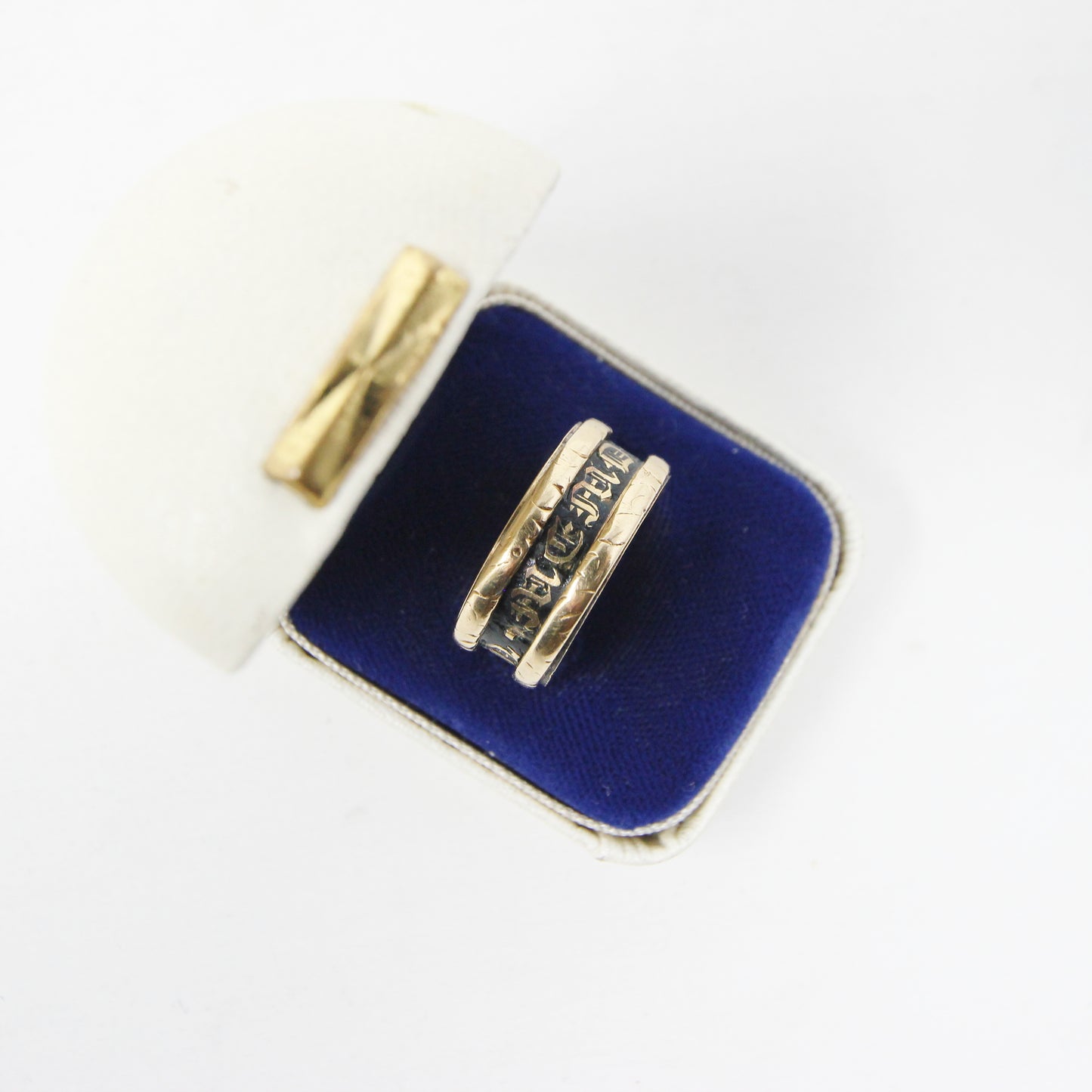 Antique Georgian 1827 Hallmarked Solid 18ct 18k Gold Black Enamel Mourning Ring Size P 6g