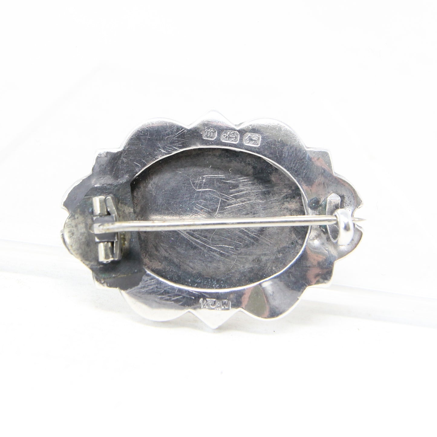 Antique Victorian 1886 Hallmarked Solid Sterling Silver Oval Floral Star Engraved Brooch Pin