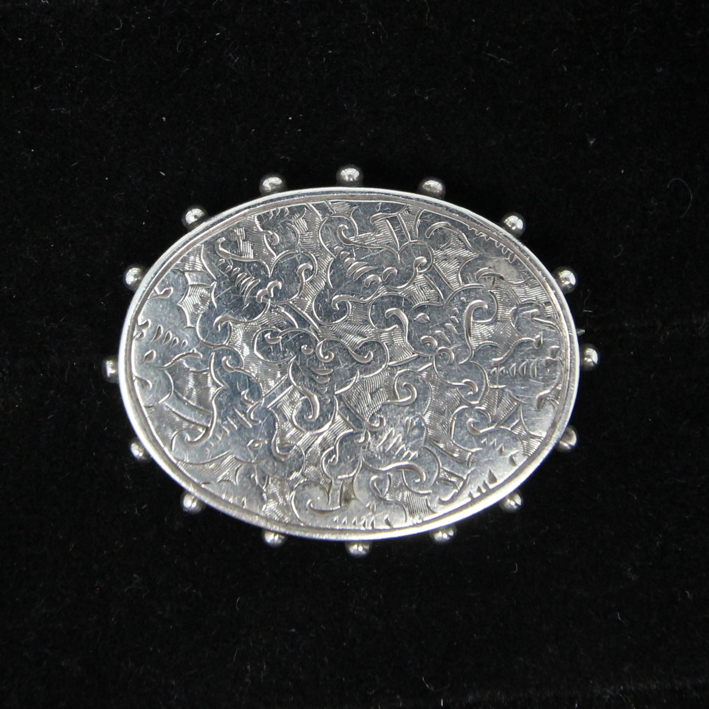 Antique Victorian 1886 Hallmarked Solid Sterling Silver Oval Floral Engraved Brooch Pin