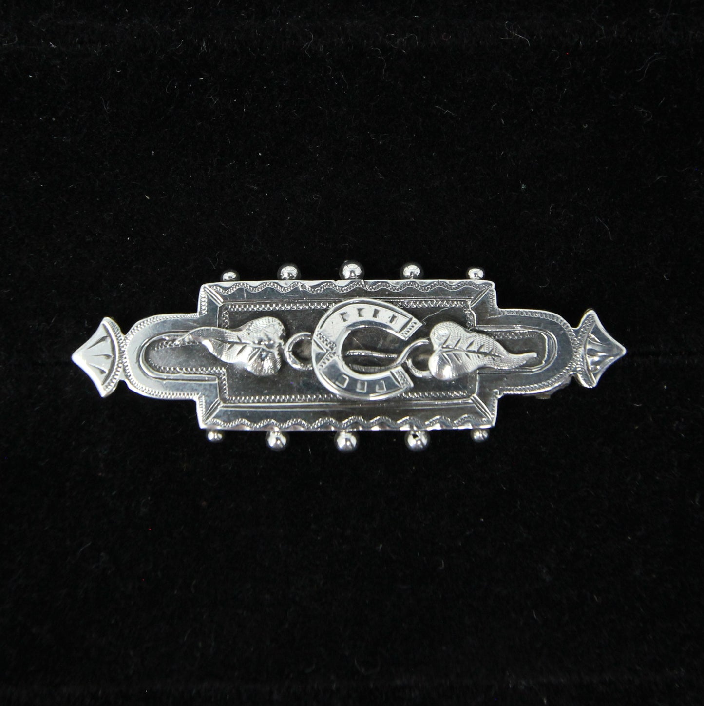 Antique Victorian 1892 Hallmarked Solid Sterling Silver Ivy Lucky Horse Shoe Sweetheart Brooch Pin