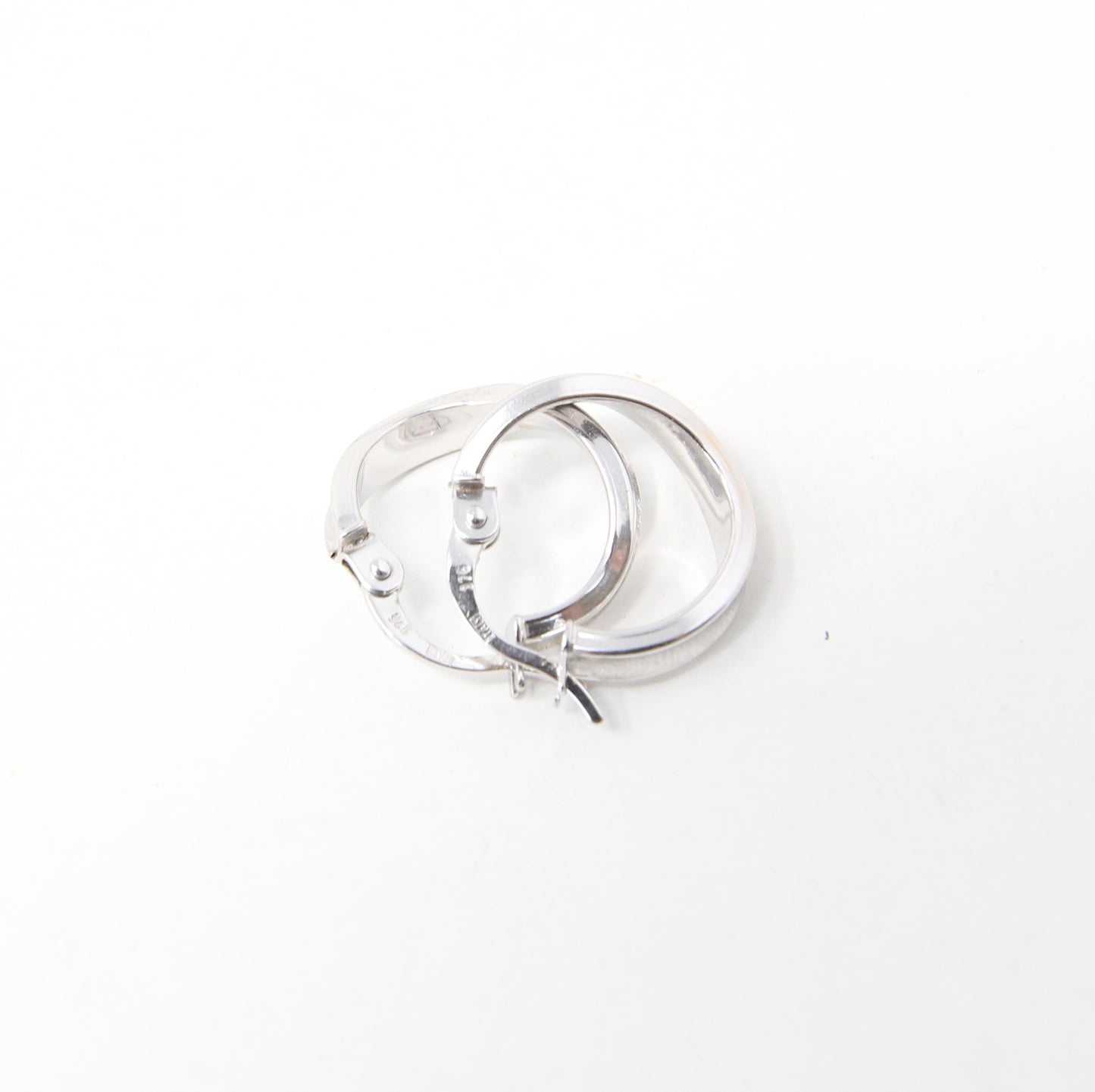 Vintage Italy Hallmarked Solid 9ct 9k White Gold Wavy Hoop Earrings Huggie Hoops