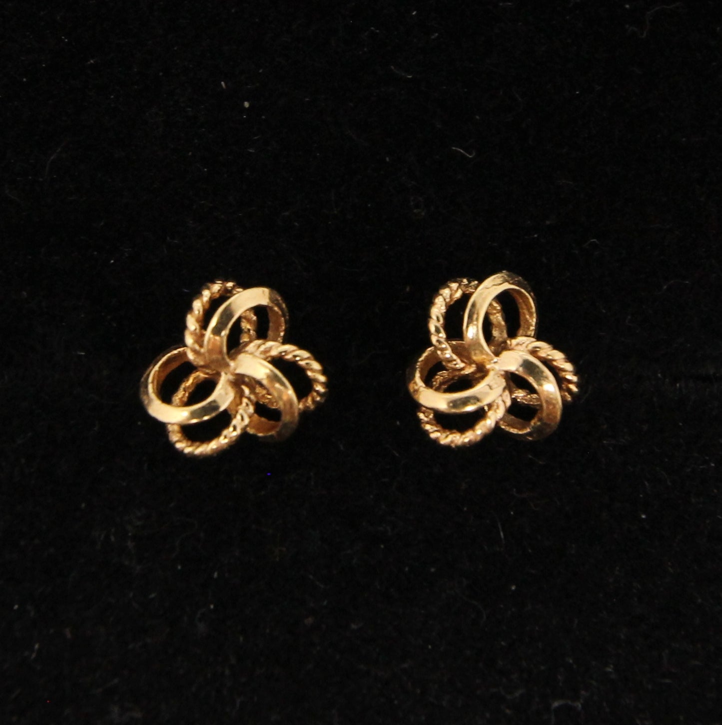 Vintage Hallmarked Solid 9ct 9k Gold Clover Rope Knot Stud Earrings