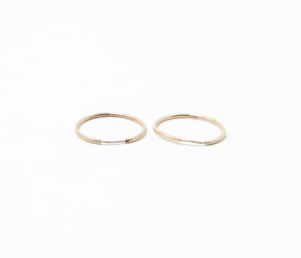 Vintage 1977 Hallmarked Solid 9ct 9k Gold Small Plain Sleeper Hoop Earrings 13mm