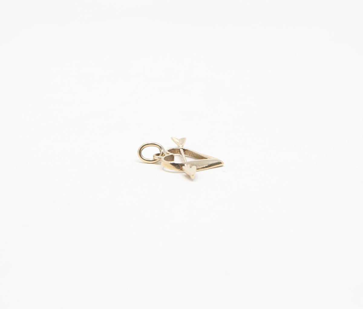 Vintage 1980 English Hallmarked Solid 9ct Gold Heart Arrow Pendant